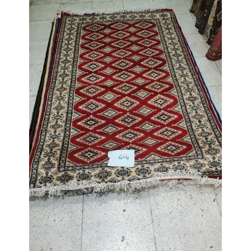Elegant Pakistani Single Knot Area Rug 2.6×4 ft