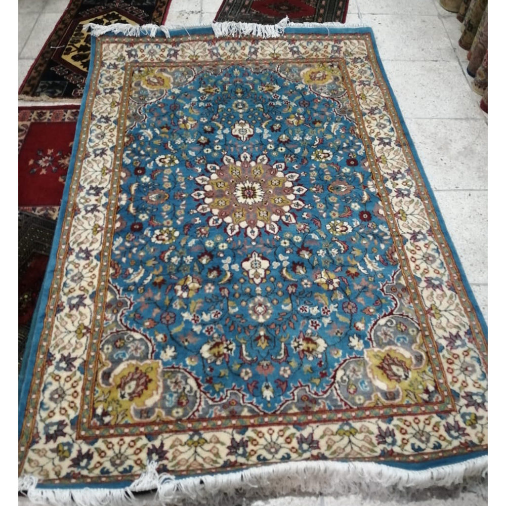 Premium Quality Double Knot Wool Rug