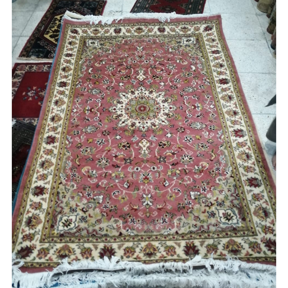 Modern Design Double Knot Area Rug